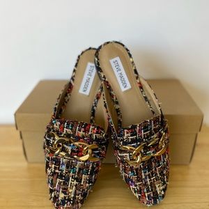 Steve Madden Cassady Black Red Multi Fabric Mule Slip On Loafer Gold Chain Sz 7